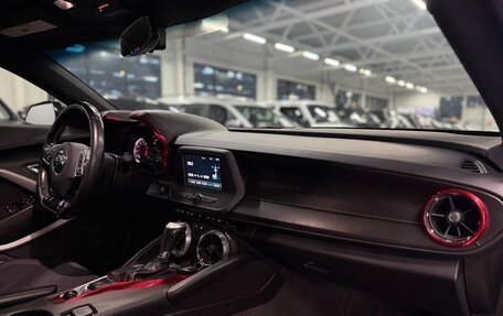 Chevrolet Camaro VI, 2018 год, 2 449 000 рублей, 8 фотография