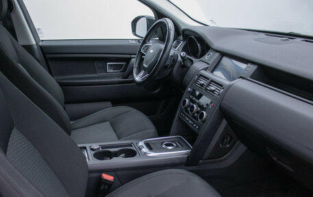 Land Rover Discovery Sport I рестайлинг, 2017 год, 2 140 000 рублей, 9 фотография