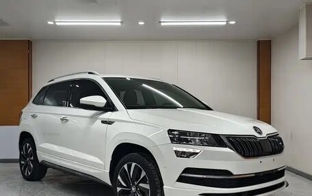 Skoda Karoq I, 2023 год, 1 789 004 рублей, 3 фотография
