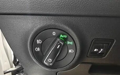 Skoda Karoq I, 2023 год, 1 789 004 рублей, 10 фотография