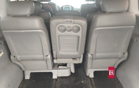 Hyundai Grand Starex Grand Starex I рестайлинг 2, 2010 год, 1 350 000 рублей, 13 фотография