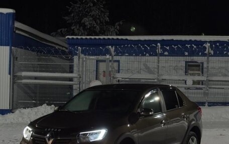 Renault Logan II, 2020 год, 900 000 рублей, 4 фотография