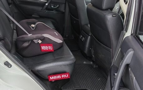 Mitsubishi Pajero IV, 2013 год, 2 700 000 рублей, 11 фотография