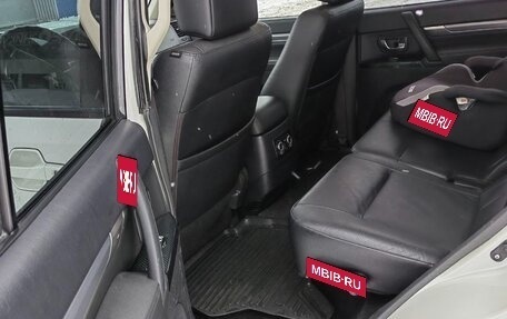 Mitsubishi Pajero IV, 2013 год, 2 700 000 рублей, 9 фотография