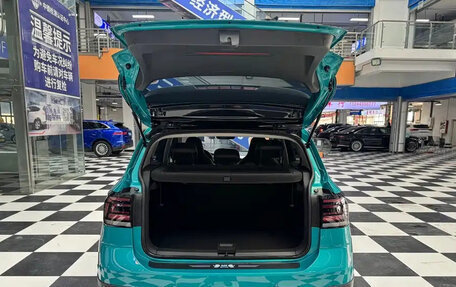 Volkswagen T-Cross I, 2023 год, 1 862 077 рублей, 8 фотография