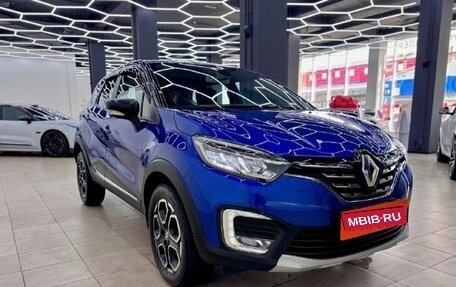 Renault Kaptur I рестайлинг, 2021 год, 1 850 000 рублей, 1 фотография