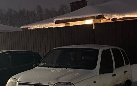 Chevrolet Niva I рестайлинг, 2003 год, 250 000 рублей, 3 фотография