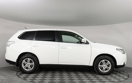 Mitsubishi Outlander III рестайлинг 3, 2012 год, 1 147 000 рублей, 4 фотография