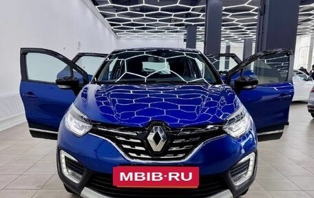 Renault Kaptur I рестайлинг, 2021 год, 1 850 000 рублей, 4 фотография