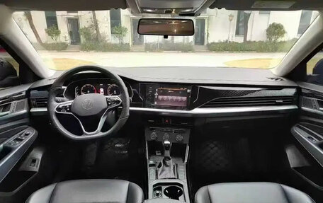 Volkswagen Passat B8 рестайлинг, 2023 год, 2 100 077 рублей, 7 фотография