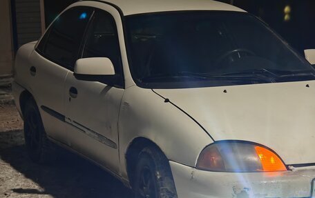 Chevrolet Metro, 1999 год, 300 000 рублей, 3 фотография