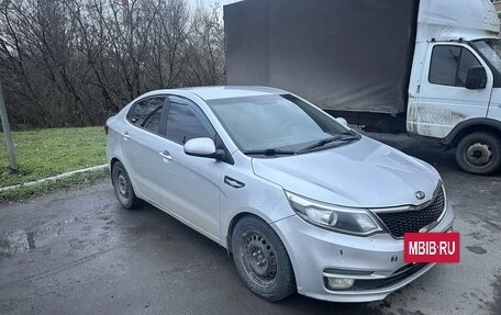 KIA Rio III рестайлинг, 2016 год, 1 050 000 рублей, 2 фотография