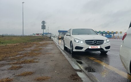 Mercedes-Benz E-Класс, 2015 год, 2 250 000 рублей, 6 фотография