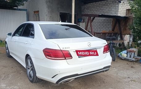 Mercedes-Benz E-Класс, 2015 год, 2 250 000 рублей, 4 фотография