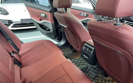 BMW 3 серия, 2023 год, 3 200 077 рублей, 10 фотография