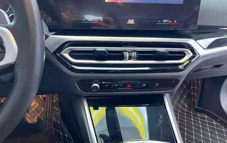 BMW 3 серия, 2023 год, 3 200 077 рублей, 14 фотография