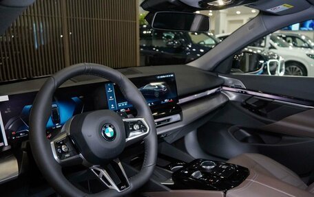 BMW 5 серия, 2025 год, 8 490 000 рублей, 12 фотография