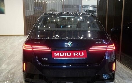 BMW 5 серия, 2025 год, 8 490 000 рублей, 6 фотография