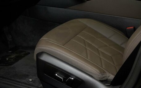 BMW 5 серия, 2025 год, 8 490 000 рублей, 34 фотография