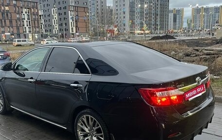 Toyota Camry, 2012 год, 1 800 000 рублей, 2 фотография
