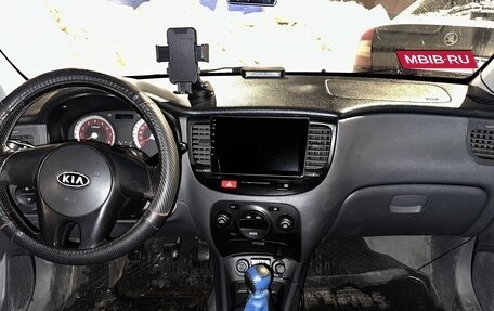 KIA Rio II, 2010 год, 550 000 рублей, 3 фотография