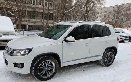 Volkswagen Tiguan I, 2013 год, 2 300 000 рублей, 3 фотография