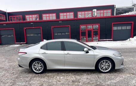 Toyota Camry, 2019 год, 2 750 000 рублей, 5 фотография