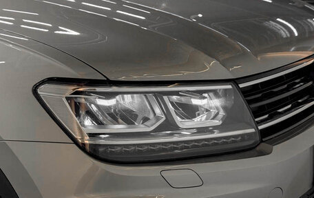 Volkswagen Tiguan II, 2018 год, 2 000 000 рублей, 24 фотография