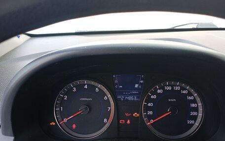 Hyundai Solaris II рестайлинг, 2011 год, 790 000 рублей, 5 фотография