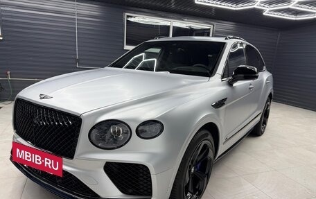 Bentley Bentayga I, 2025 год, 52 000 000 рублей, 6 фотография