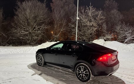 Volvo S60 Cross Country, 2017 год, 2 350 000 рублей, 2 фотография