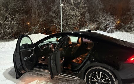 Volvo S60 Cross Country, 2017 год, 2 350 000 рублей, 13 фотография