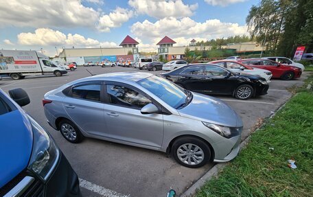 Hyundai Solaris II рестайлинг, 2022 год, 1 400 000 рублей, 4 фотография