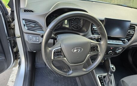 Hyundai Solaris II рестайлинг, 2022 год, 1 400 000 рублей, 8 фотография