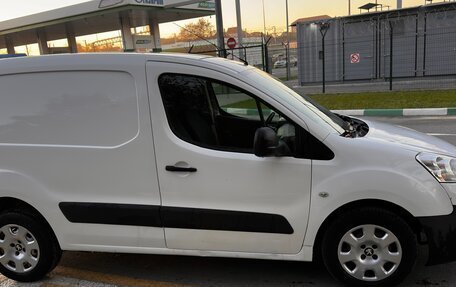 Peugeot Partner II рестайлинг 2, 2012 год, 670 000 рублей, 3 фотография