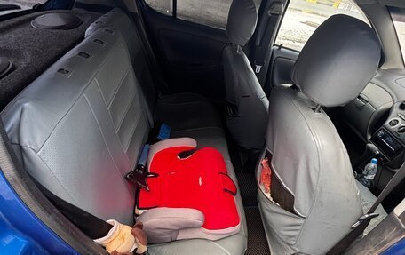 Toyota Vitz, 2002 год, 450 000 рублей, 9 фотография