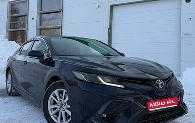 Toyota Camry, 2018 год, 2 395 000 рублей, 1 фотография