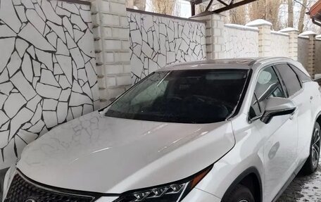 Lexus RX IV рестайлинг, 2019 год, 4 700 000 рублей, 3 фотография