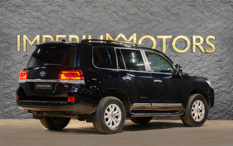 Toyota Land Cruiser 200, 2018 год, 5 950 000 рублей, 5 фотография