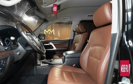 Toyota Land Cruiser 200, 2018 год, 5 950 000 рублей, 10 фотография