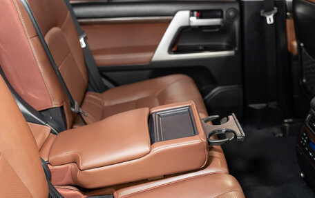 Toyota Land Cruiser 200, 2018 год, 5 950 000 рублей, 20 фотография