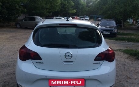 Opel Astra J, 2013 год, 570 000 рублей, 6 фотография