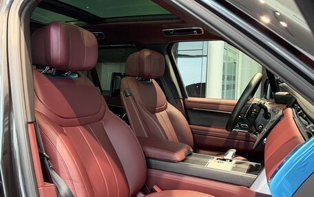 Land Rover Range Rover IV рестайлинг, 2025 год, 24 200 000 рублей, 8 фотография