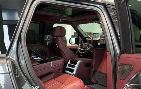 Land Rover Range Rover IV рестайлинг, 2025 год, 24 200 000 рублей, 13 фотография