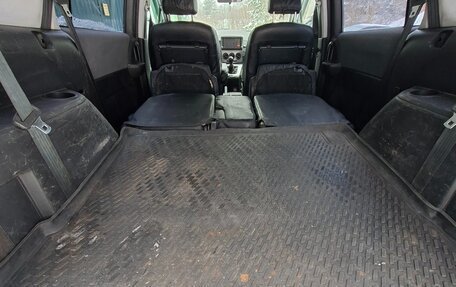 Mazda 5 I рестайлинг, 2006 год, 360 000 рублей, 28 фотография