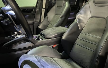 Porsche Cayenne III, 2022 год, 16 300 000 рублей, 9 фотография