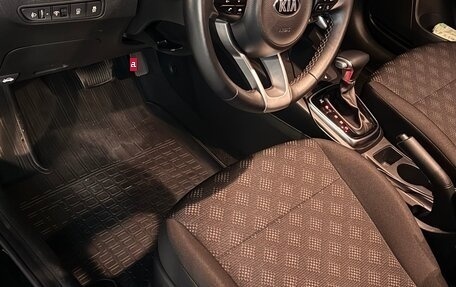 KIA Rio IV, 2020 год, 1 800 000 рублей, 5 фотография