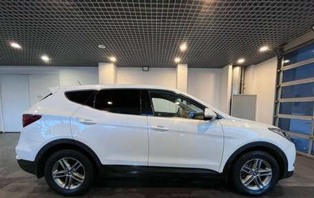 Hyundai Santa Fe III рестайлинг, 2016 год, 2 501 000 рублей, 2 фотография