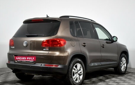 Volkswagen Tiguan I, 2015 год, 895 000 рублей, 5 фотография