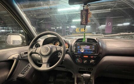 Toyota RAV4, 2001 год, 585 000 рублей, 11 фотография